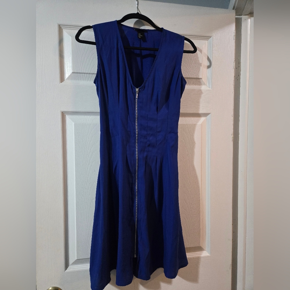 H&M Royal Blue Zip-Front Midi Dress light weight material, perfect for Hot Days